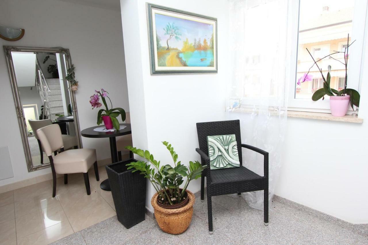Apartments Ulika Rovinj Exterior foto